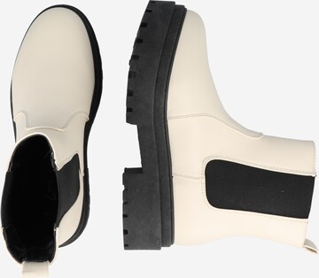 NEW LOOK Chelsea boots 'CRETE' i vit