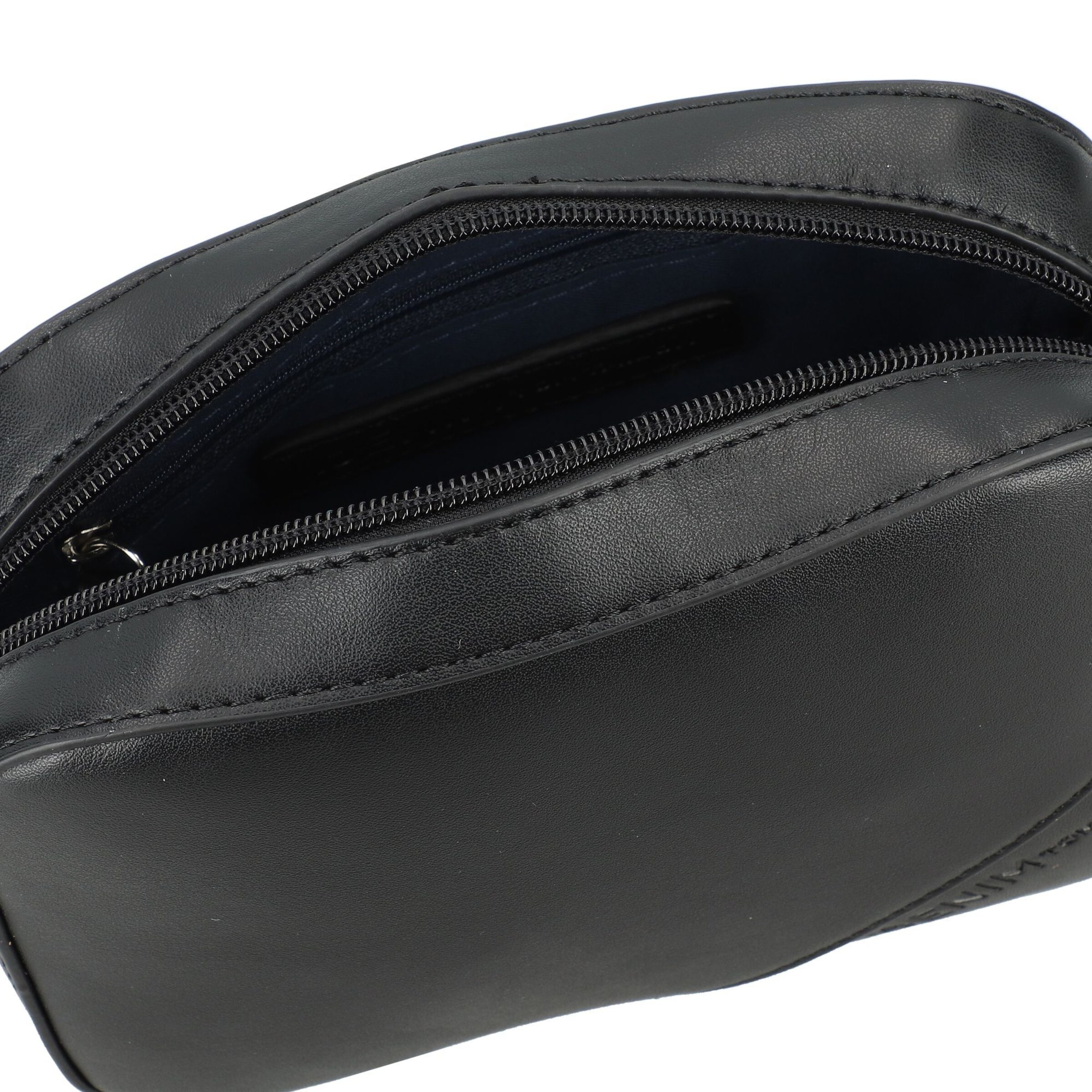 Sac à bandoulière 'Periya' TOM TAILOR DENIM en noir