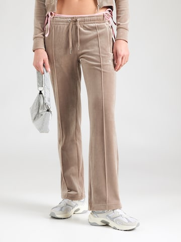 Regular Pantalon 'TINA' Juicy Couture en gris : devant