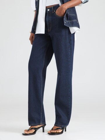 Tommy Jeans Regular Дънки 'LAYLA' в синьо: отпред