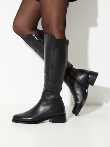CESARE GASPARI Boots in Black