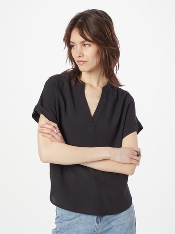 Hailys Bluse in Schwarz: Vorderseite