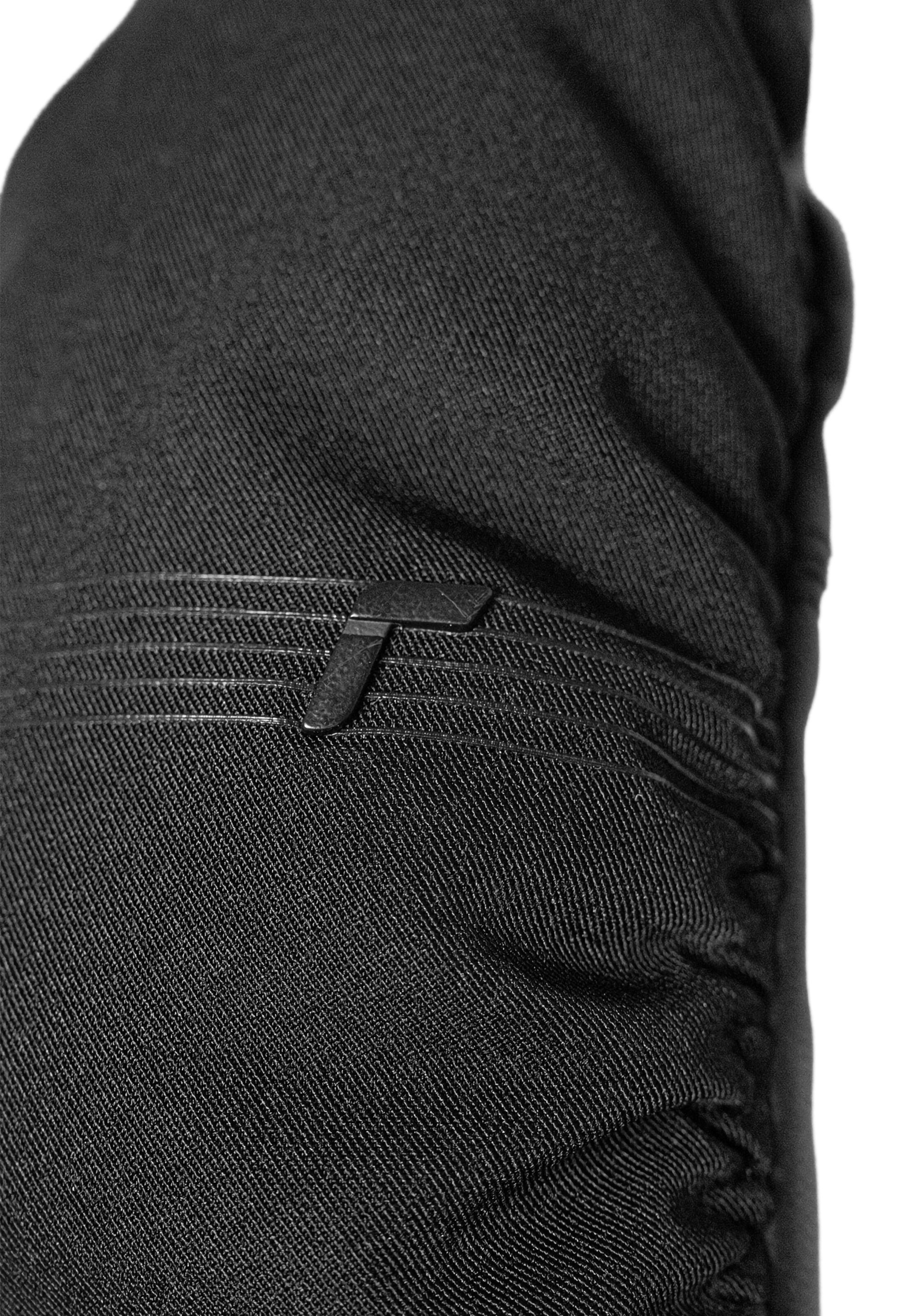 REUSCH Athletic Gloves 'Cozy' in Black