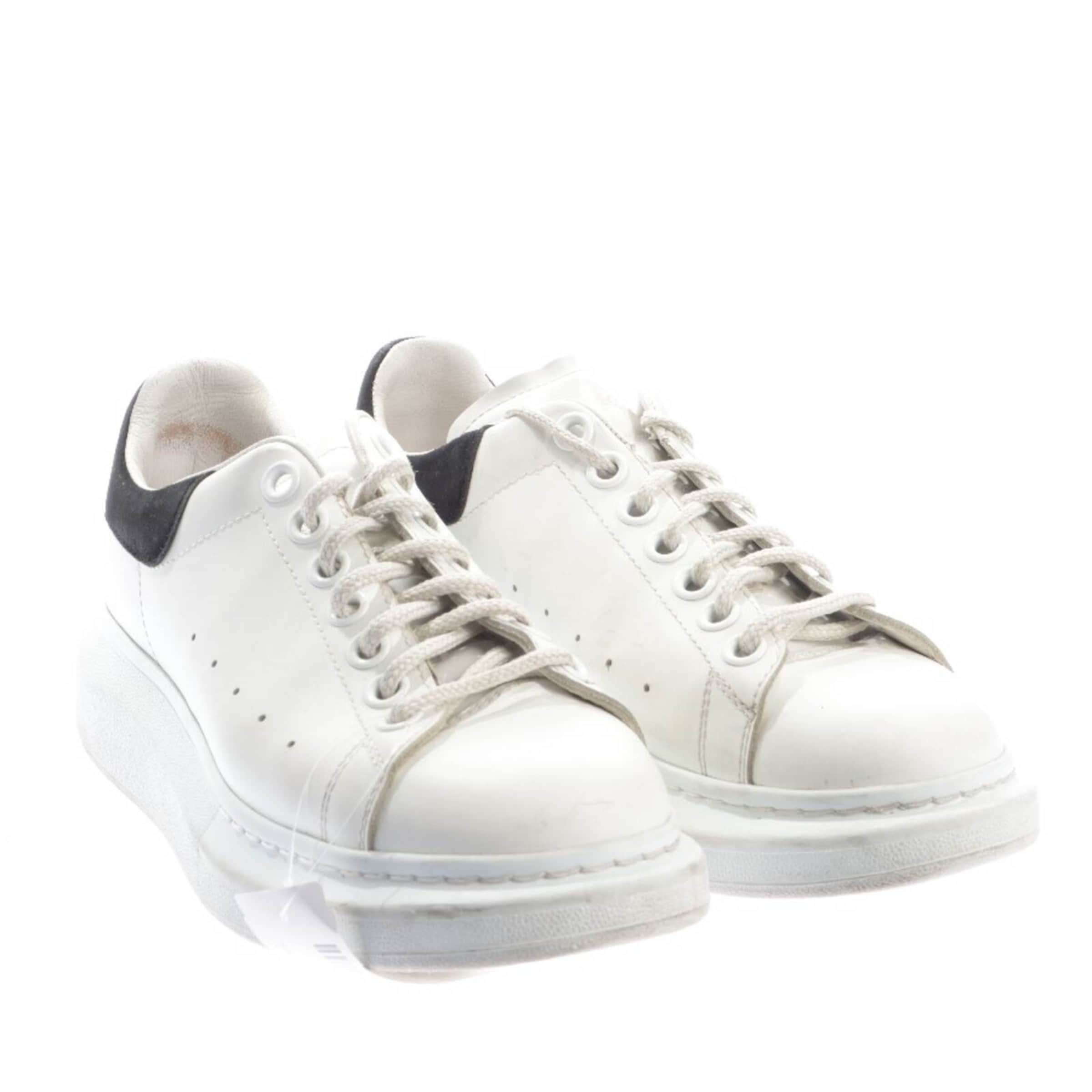 Alexander McQueen Sneakers & Trainers in 38,5 in Black: front