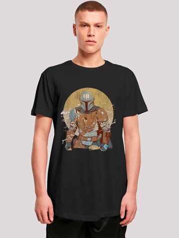 F4NT4STIC Shirt 'Star Wars The Mandalorian Distressed Warrior' in Zwart: voorkant