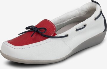 VITAFORM Classic Flats in Red: front