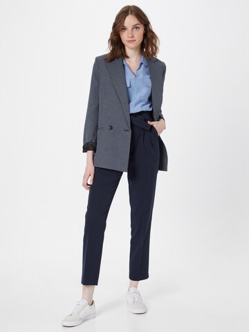 Y.A.S Regular Pleat-Front Pants in Blue