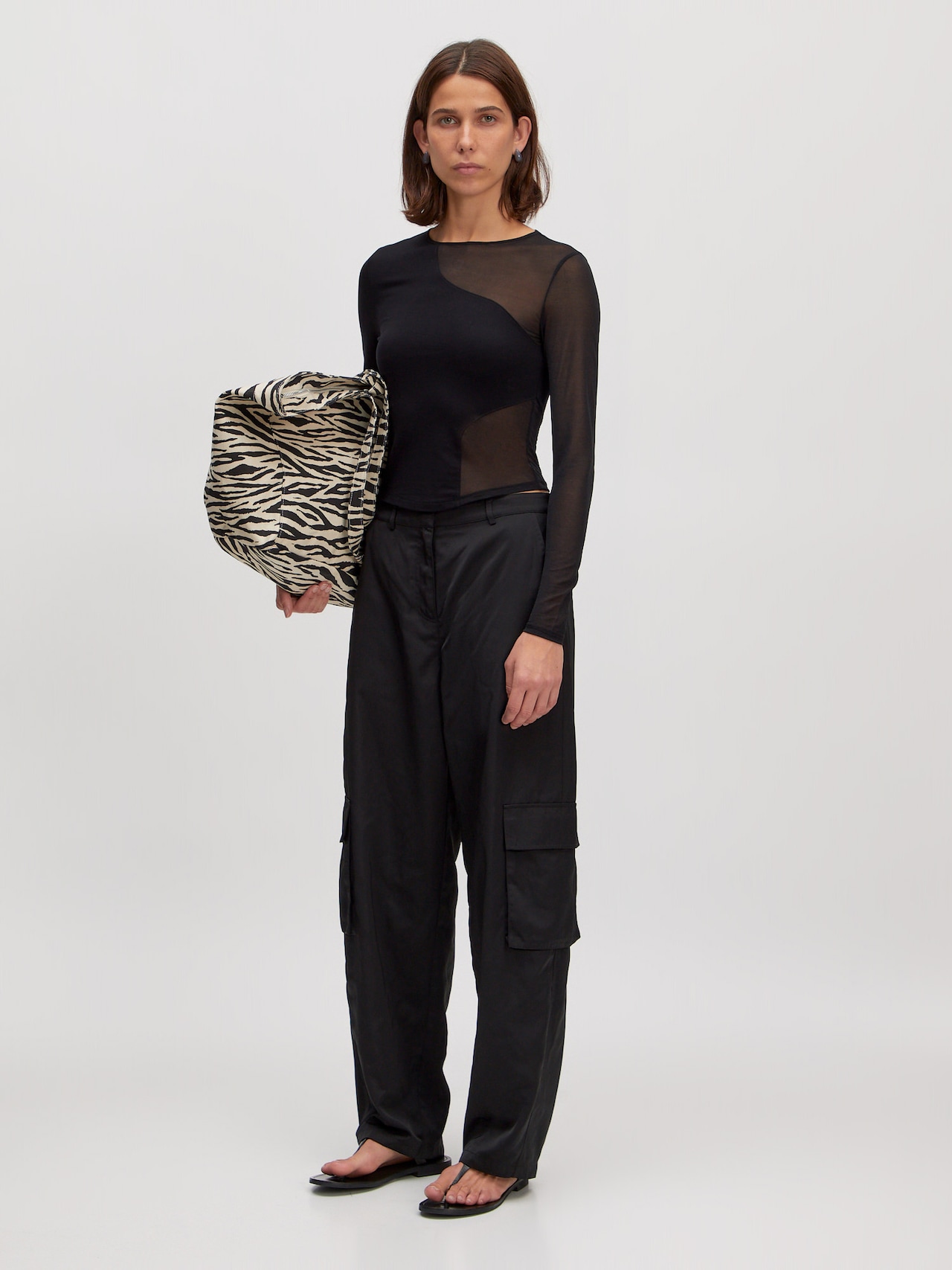 EDITED Producten Shirt 'Isabelle' Zwart