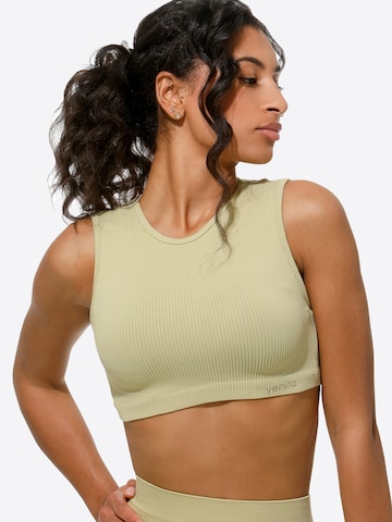Haut de sport Yenita en vert : devant