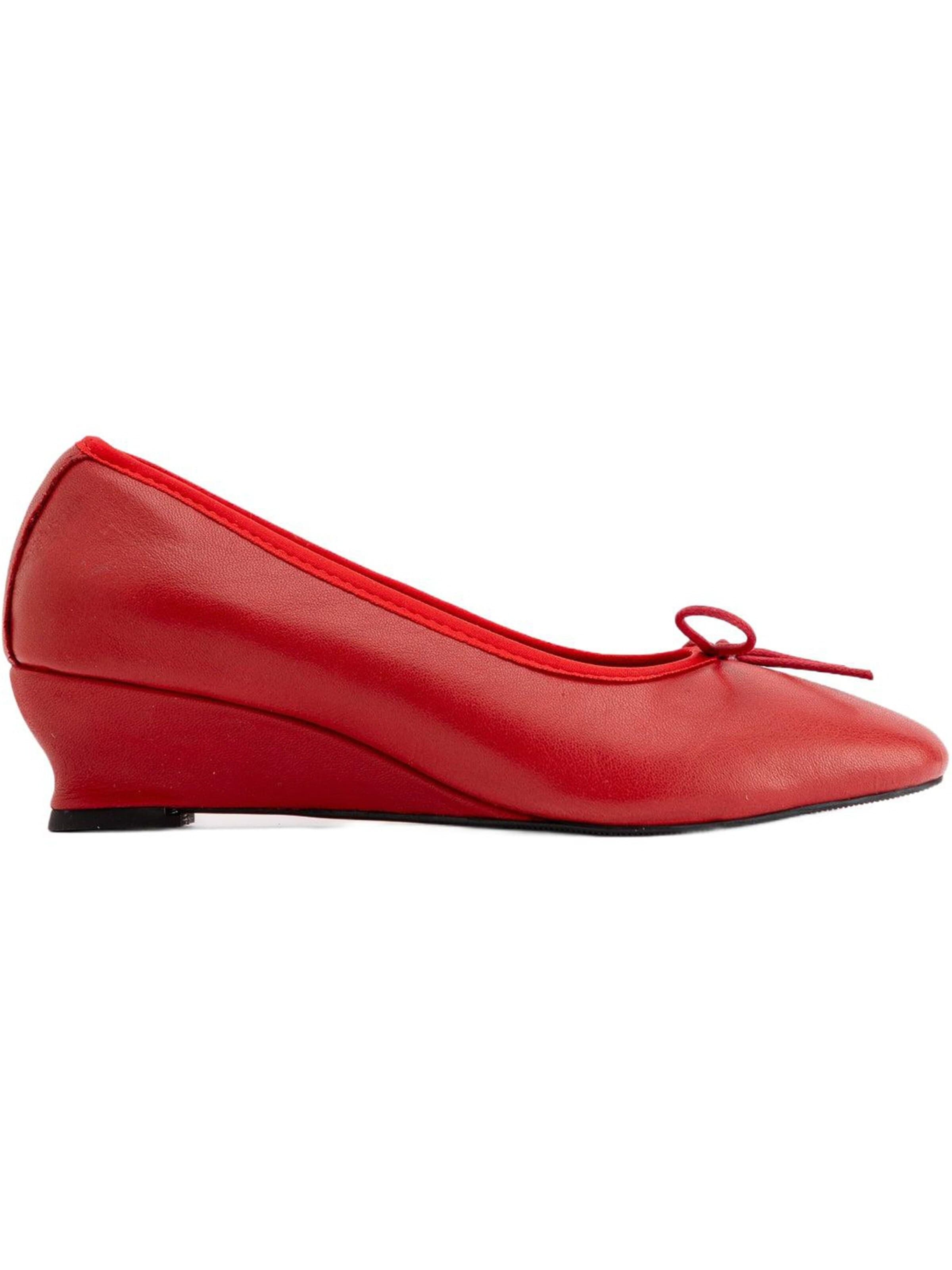 Limoya Pumps 'Arisa' in Red