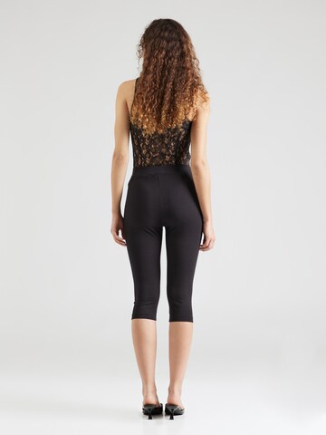 Skinny Leggings de la Monki pe negru