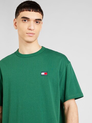 Tricou de la Tommy Jeans pe verde