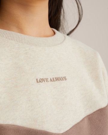 WE Fashion - Sweatshirt em castanho