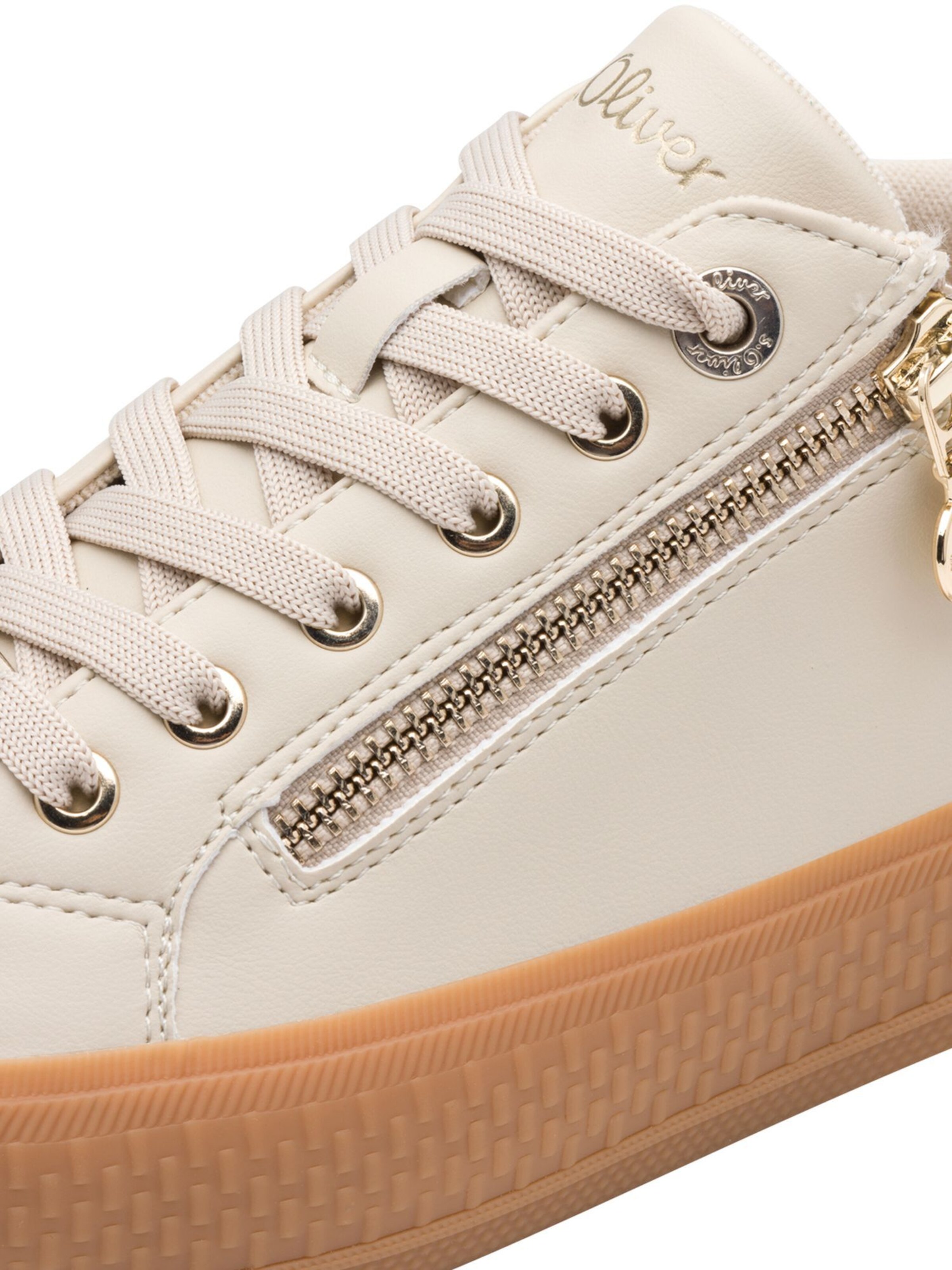s.Oliver Sneaker in Beige