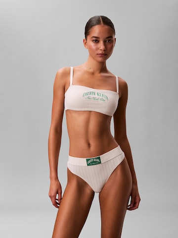 Calvin Klein Underwear Стринг 'Heritage Classic' в бяло: отпред
