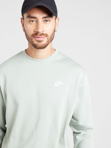 Sweat-shirt Nike Sportswear en vert