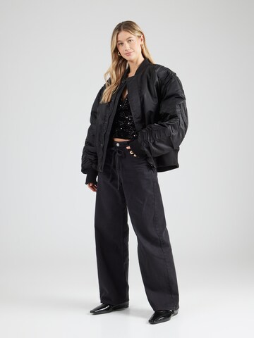 Monki Loosefit Nadrág - fekete