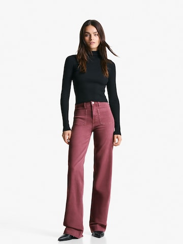 Regular Jeans de la Bershka pe roșu