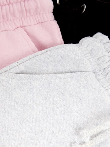 Tapered Pantaloni di Next in colori misti