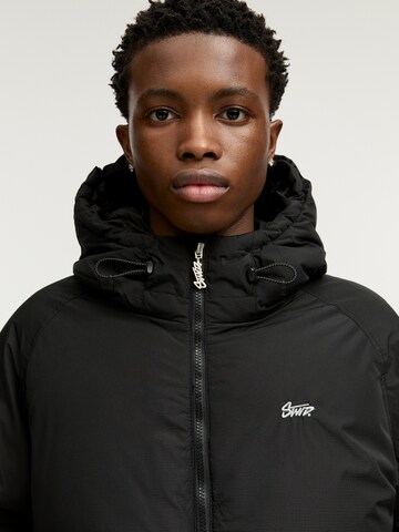 Pull&Bear Vinterjacka i svart