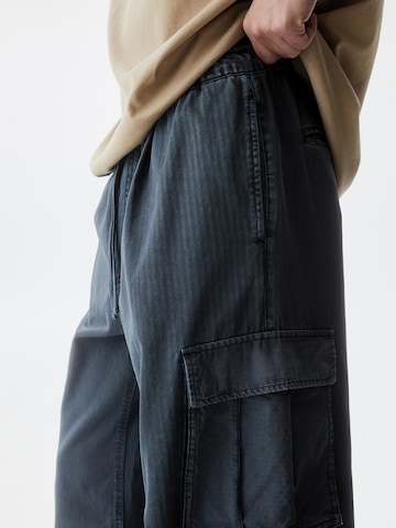 Loosefit Pantalon cargo Pull&Bear en bleu