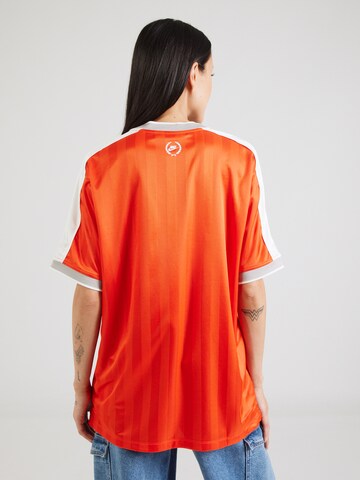 Nike Sportswear Тениска в оранжево