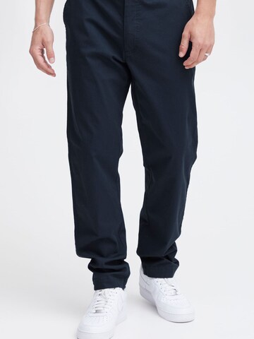 !Solid - Loosefit Pantalón chino ' Joe ' en azul: frente