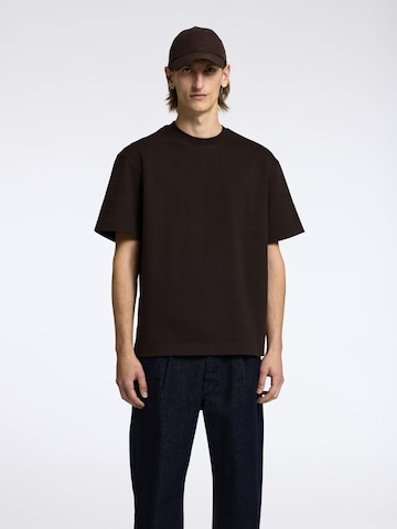 T-Shirt SELECTED HOMME en marron : devant