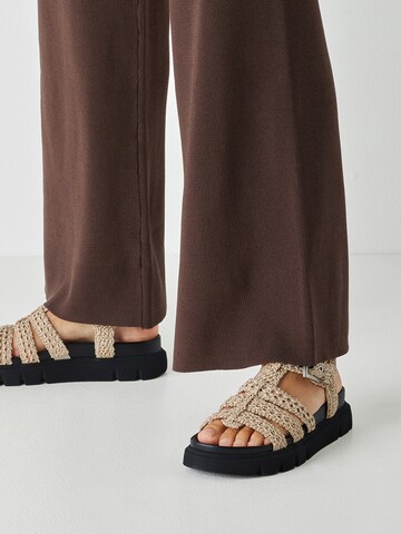 Tamaris Szandálok - bézs