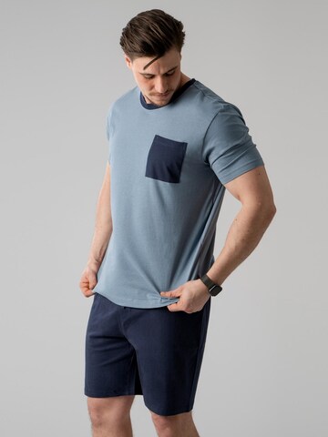 Pigiama corto 'Pantoneclo Men’s Nightwear Set' di PANTONECLO in blu