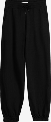 Tapered Pantaloni de la Bershka pe negru: față