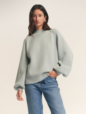 St MRLO Sweter 'Jadie' w kolorze zielony: przód