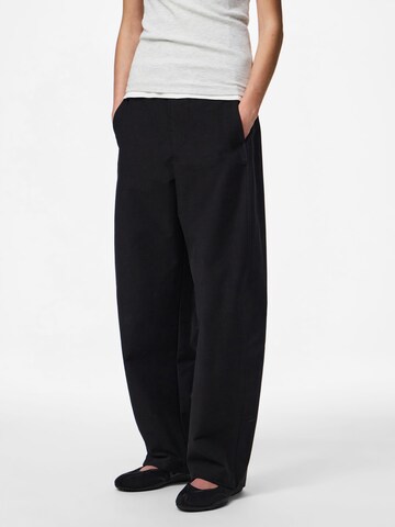 PIECES Tønde Bukser 'PCRikke' i sort: forside