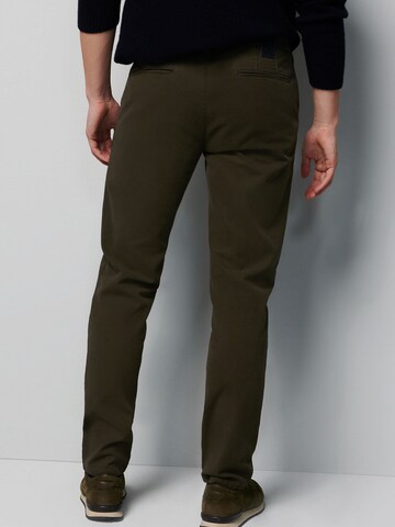 MEYER Slim fit Chino trousers in Green