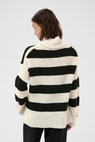 Part Two - Jersey en negro
