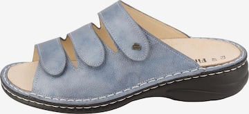 Finn Comfort Pantolette 'Hellas' in Blau: Vorderseite