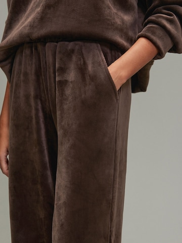 Next Wide Leg Housut värissä ruskea