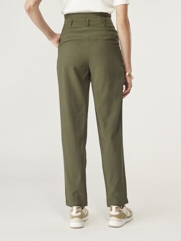 NAF NAF Regular Pleat-Front Pants 'Epaperia' in Green