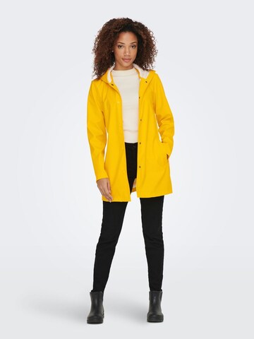 JDY Between-Seasons Coat 'Shelby' in Yellow