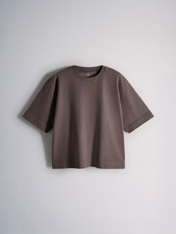 Tricou de la The Set pe bej