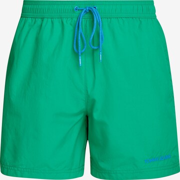 Shorts de bain Tommy Jeans en vert : devant