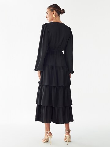 Willa Φόρεμα 'Koby' σε μαύρο: πίσω