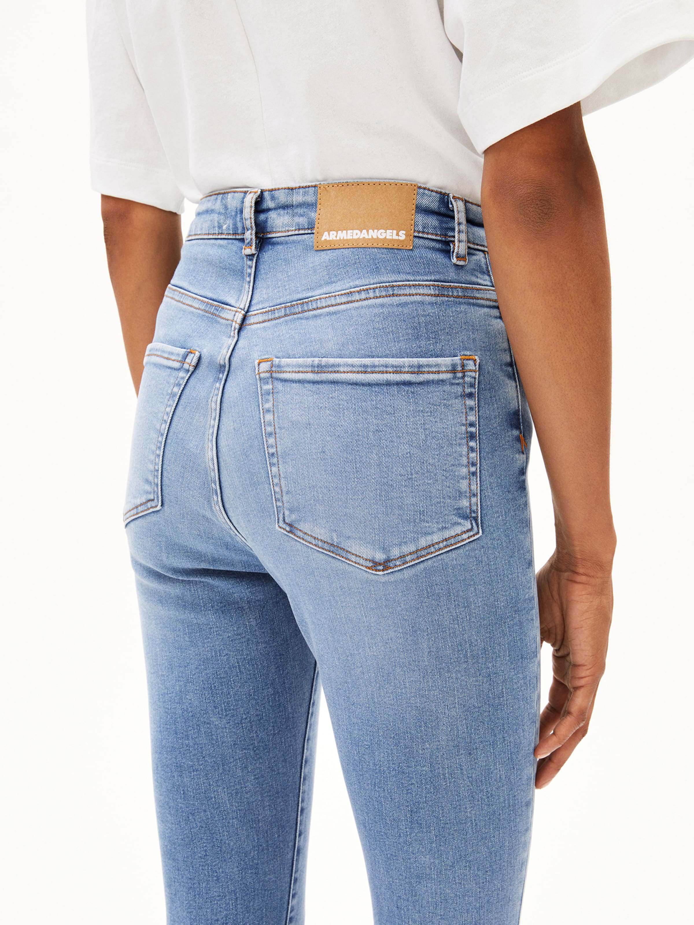 ARMEDANGELS Skinny Jeans in Blue: front