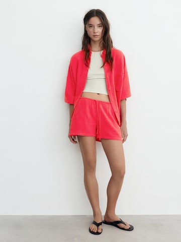 Pull&Bearregular Hlače - crvena boja: prednji dio