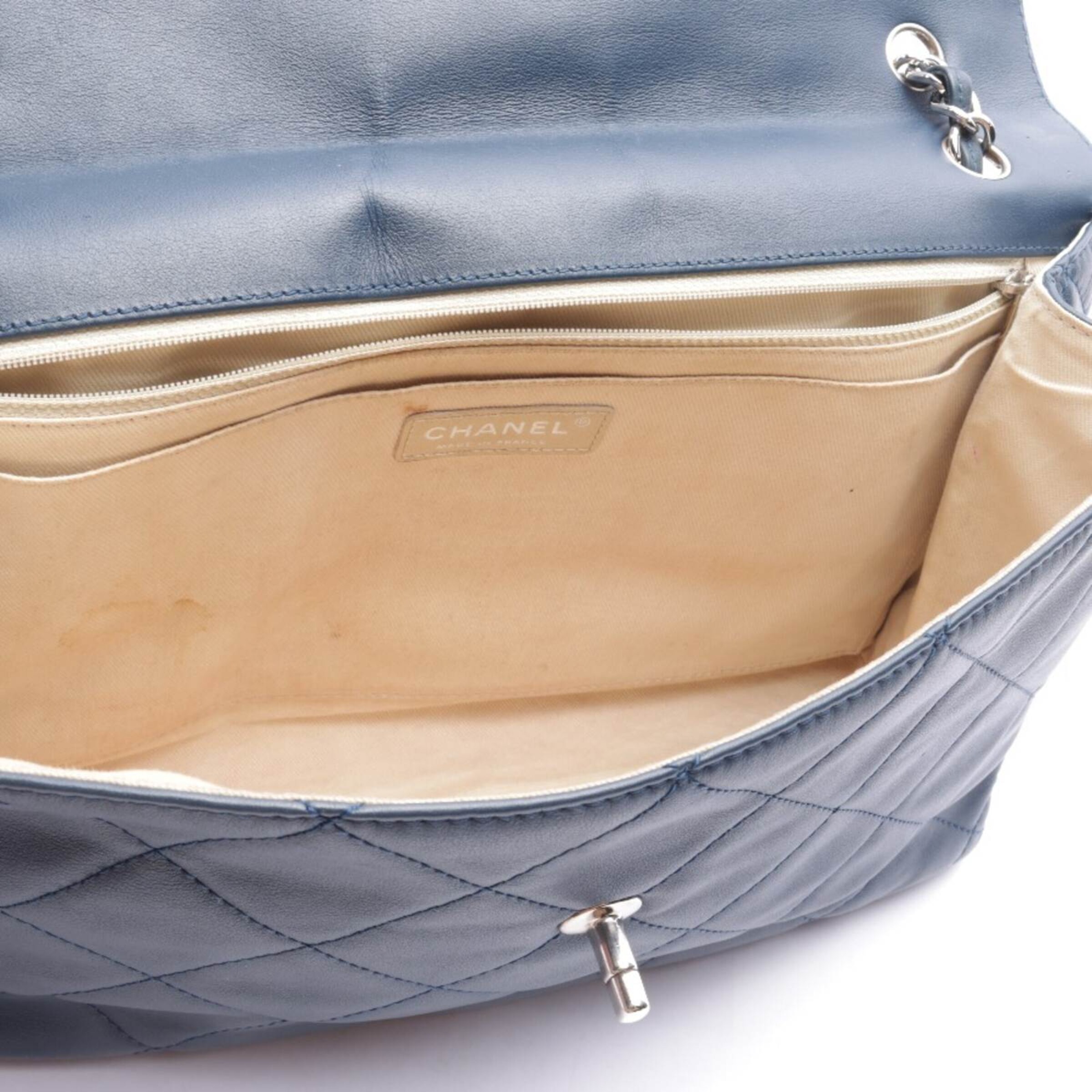 CHANEL Bag in One size in Blue