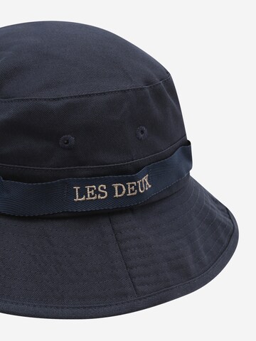 Les Deux Hat in Blue