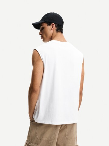 Maglietta di Bershka in bianco