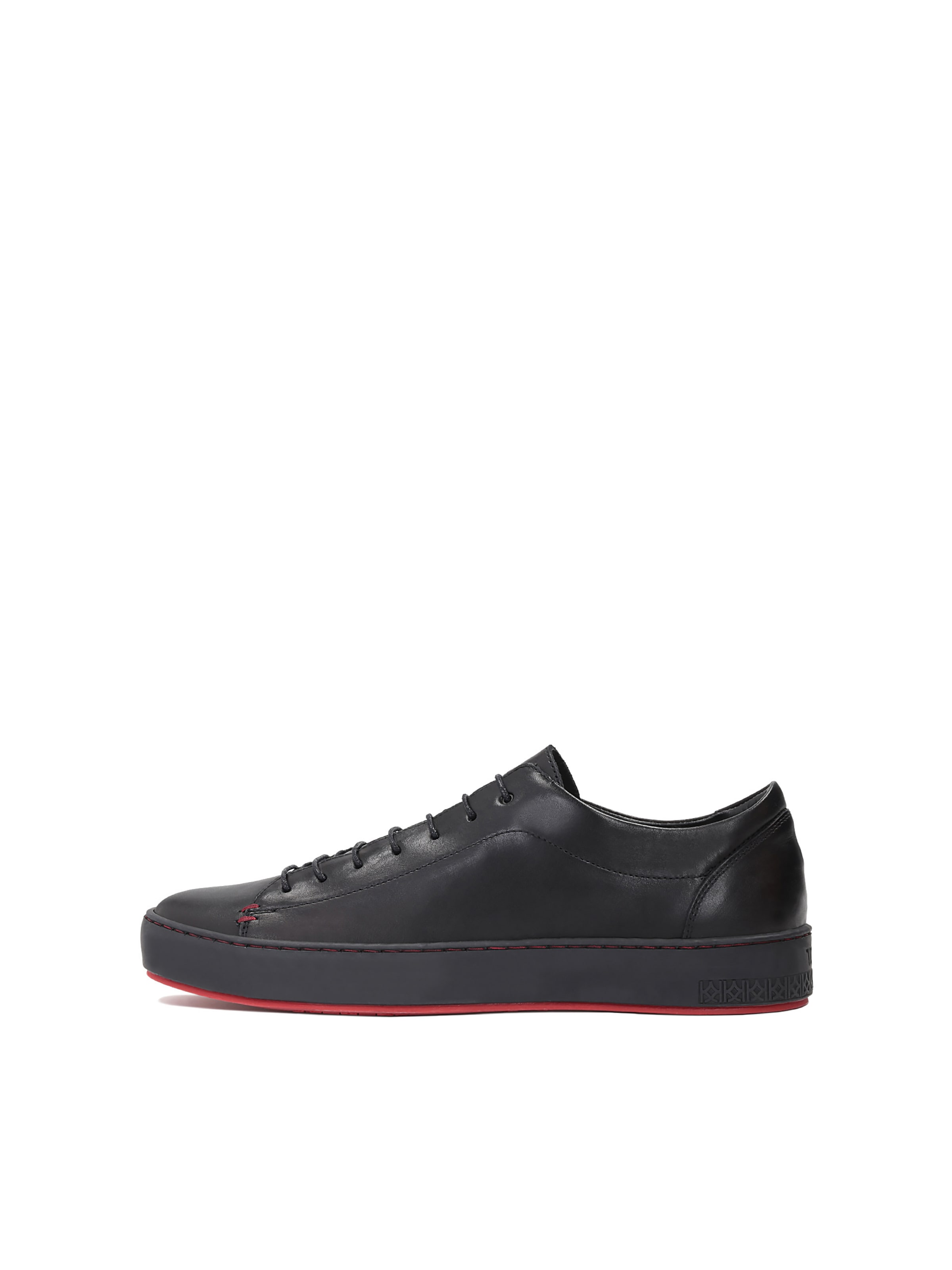 Sneaker bassa di Kazar in nero: frontale