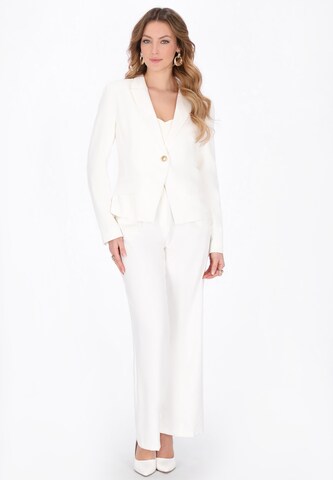 Blazer 'Festive' faina en blanc