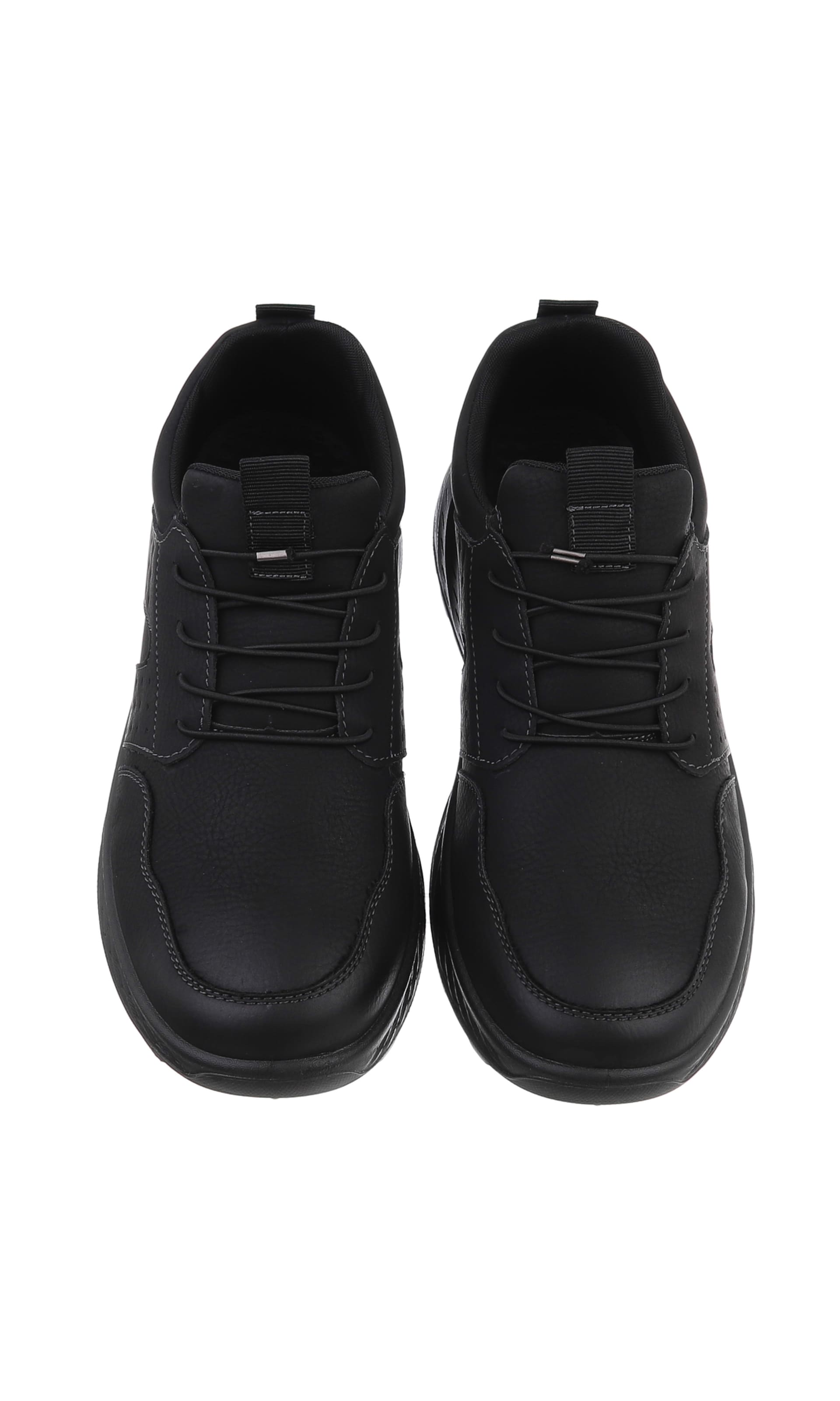 CoolWalk Sneakers in Black